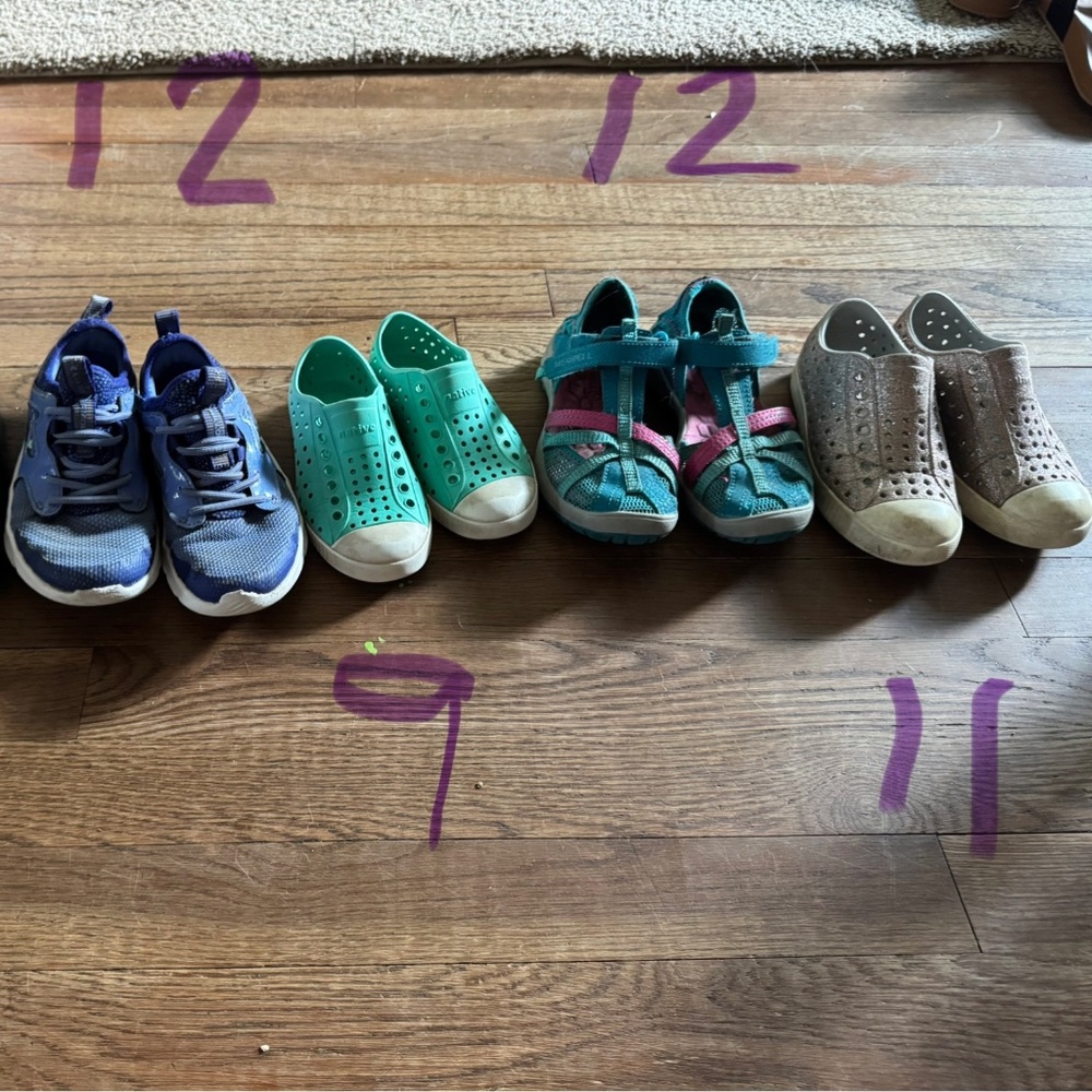 Girls shoes